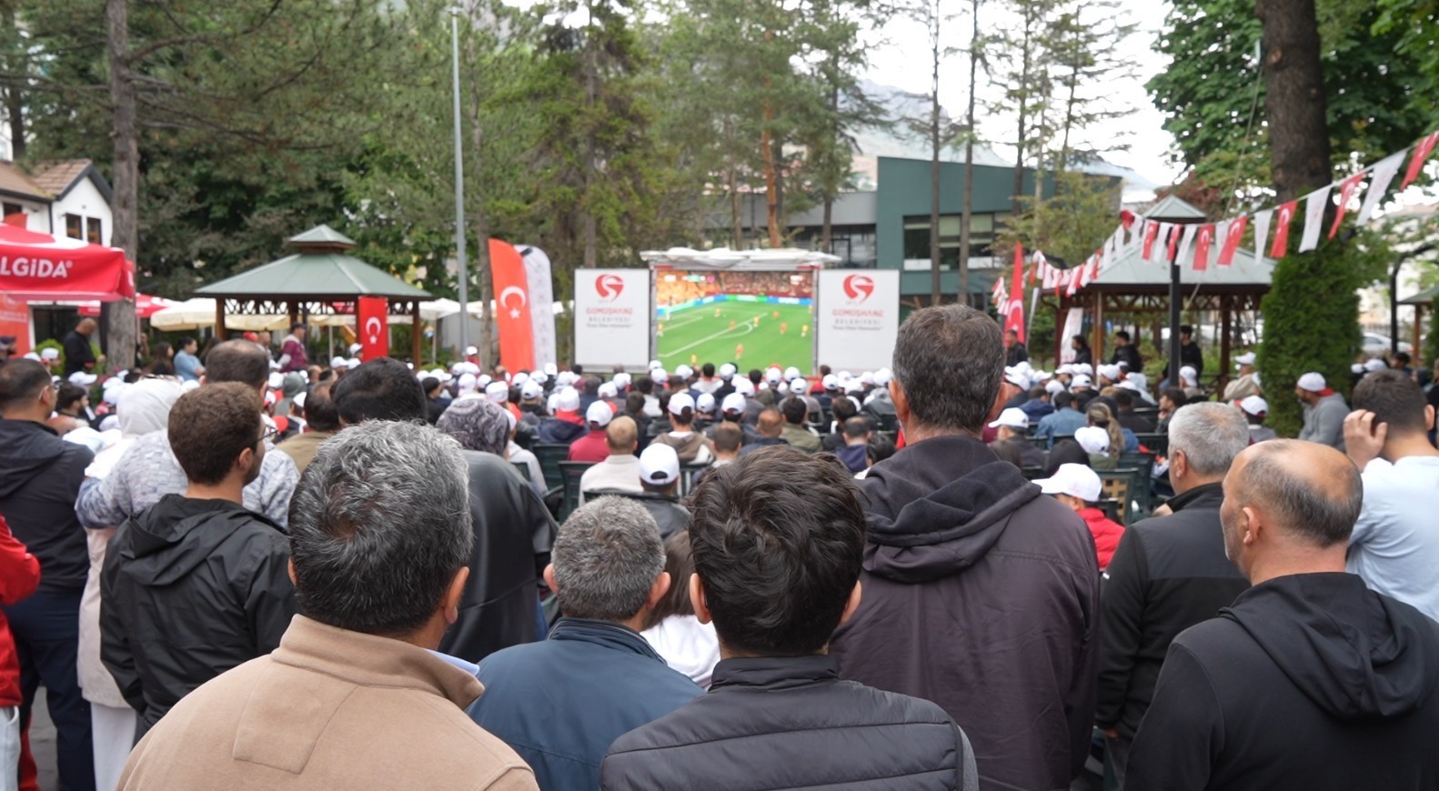 gumushanede milli heyecan sabahin erken saatlerinde basladi 3 QdGeVy2D