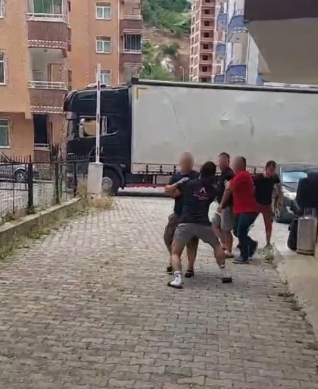 gumushanede nakliyeci dehseti 1 svK9Ie78