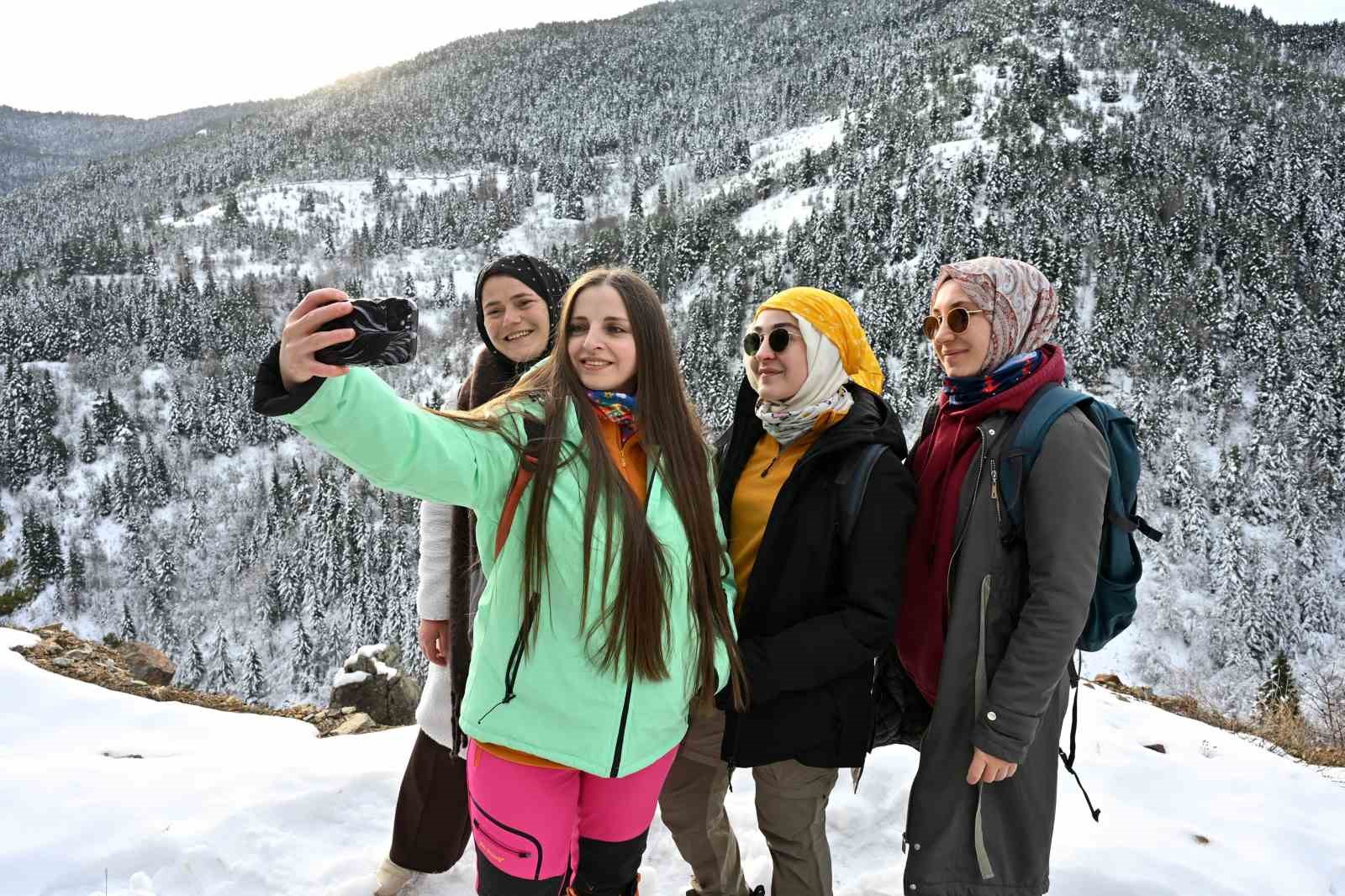 gumushanede sehrin gurultusunden kacanlar torulun zirvelerinde bulustu 5 YAaVe9fN