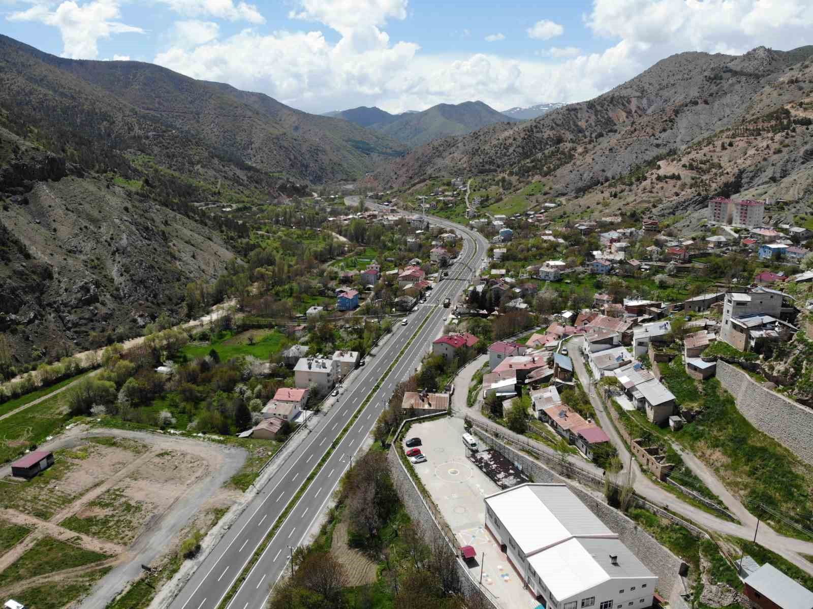 gumushanenin 3 bin secmenli tekke beldesinde 11 adayli secim yarisi 1 LqZPs4YX