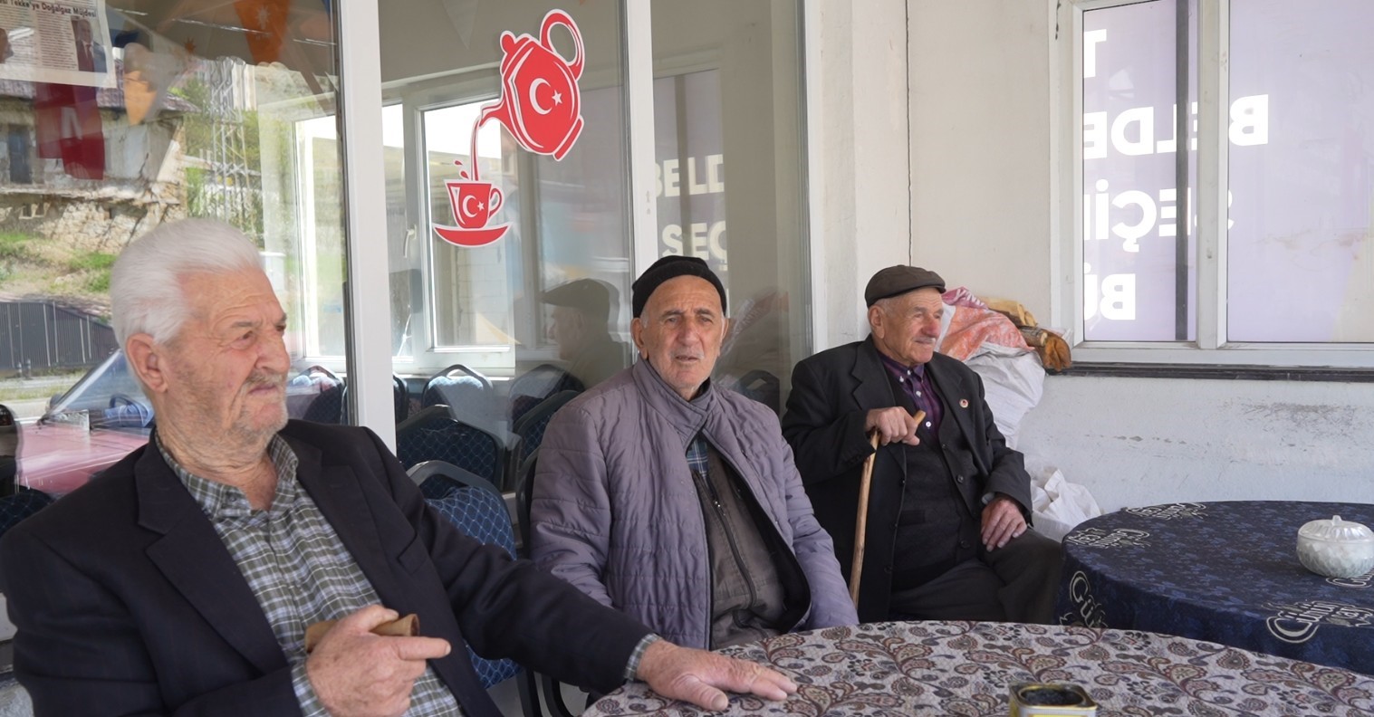 gumushanenin 3 bin secmenli tekke beldesinde 11 adayli secim yarisi 3 vCcuMd89