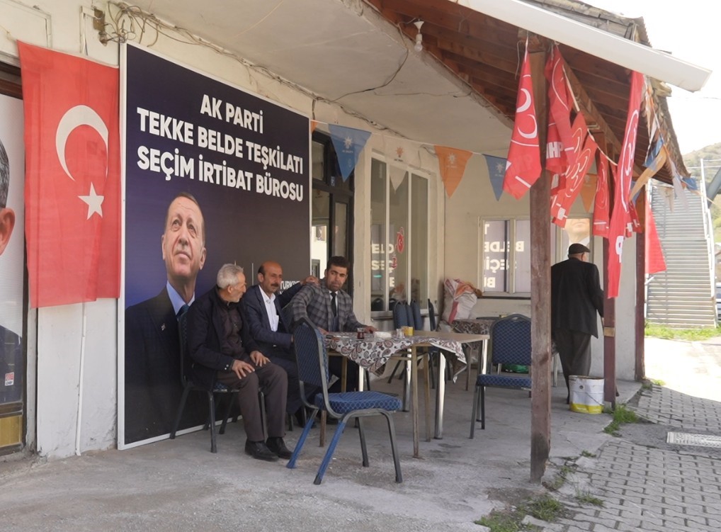 gumushanenin 3 bin secmenli tekke beldesinde 11 adayli secim yarisi 6 9XDT8LRN