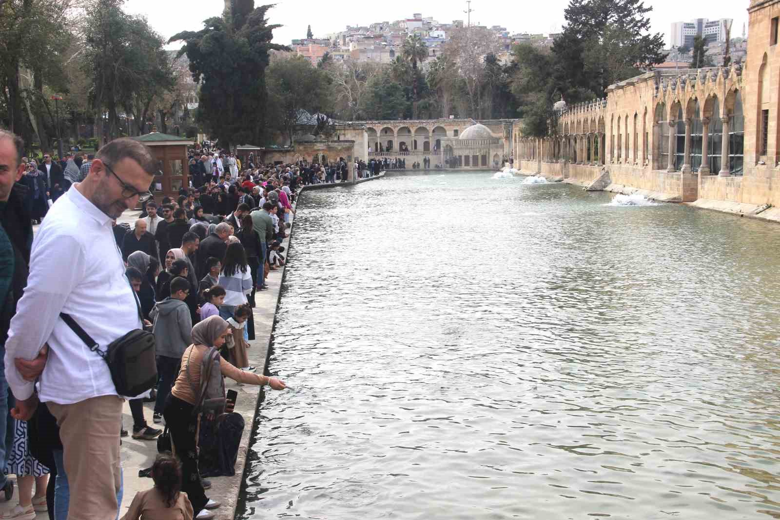 gunes yuzunu gosterdi balikligole ziyaretci akini 2 s4lFE36j