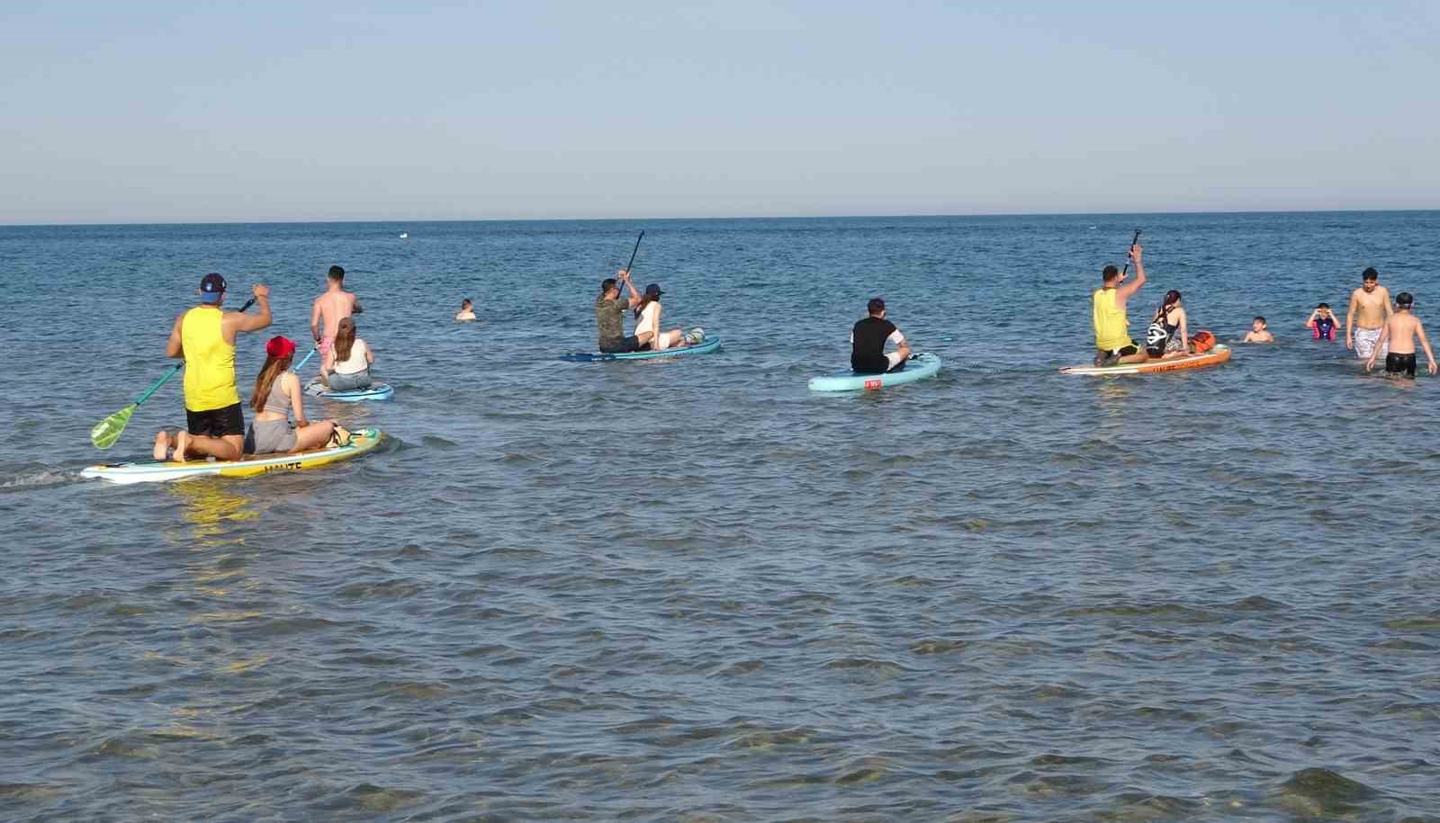 gunesi goren denize girdi havalar isindi turizm sezonu basliyor 5 RD5heDFN