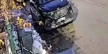 gunesi-goren-kardan-adam-eriyip-kaldirimda-devrildi-SdTRSYbz.jpg