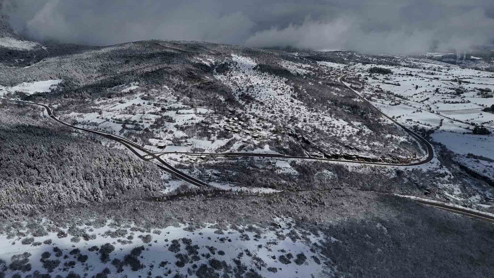 gunesin acmasiyla olusan essiz kar manzaralari dronla goruntulendi 3 DzvD7cZZ