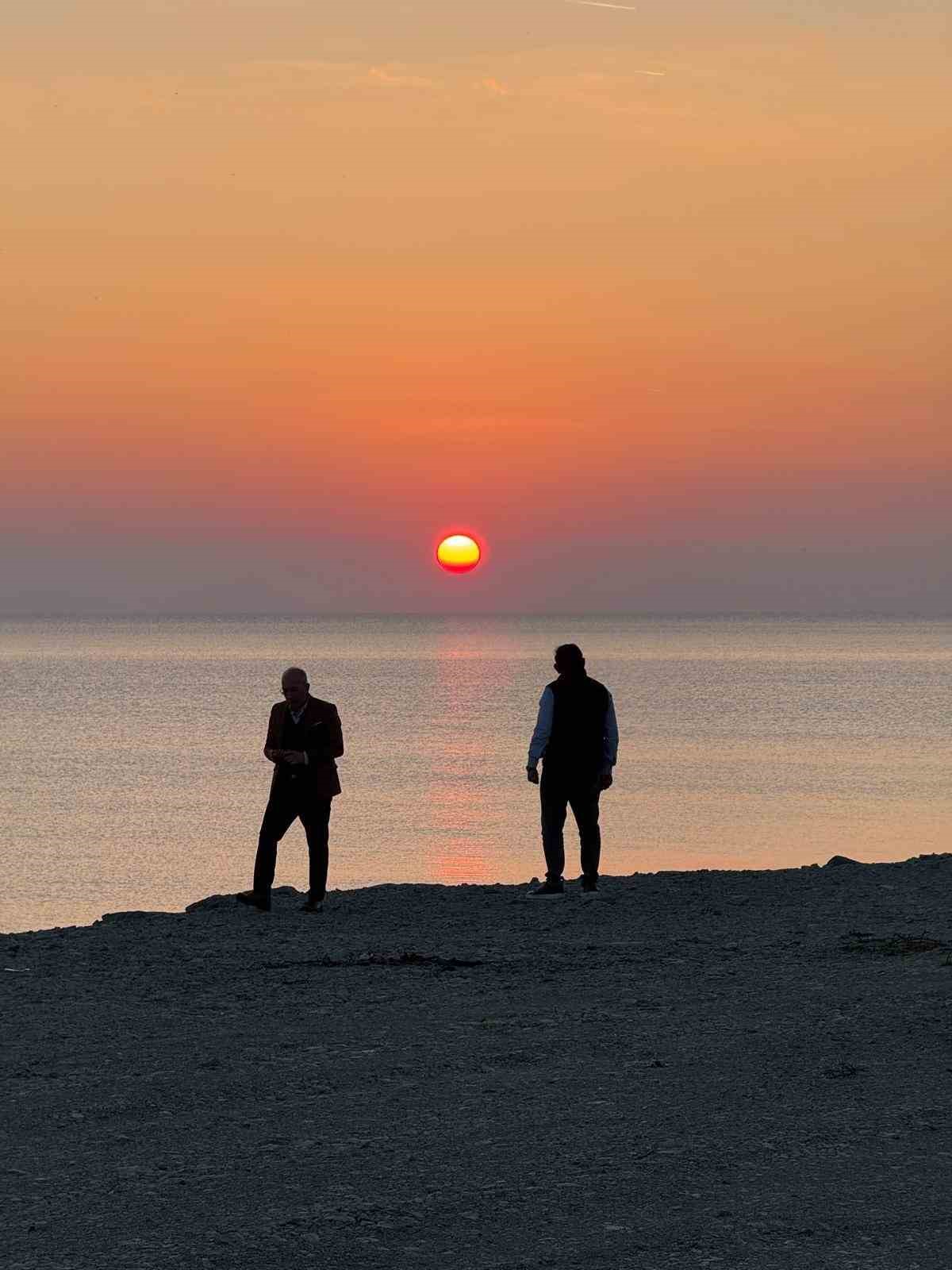 gunesin en son battigi yere 10 bin kisilik plaj yapildi 3 NEluFHEf