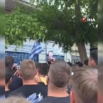 guney-kibristaki-rumlardan-sinir-kapisinda-provokasyon-NOgjbp1m.jpg