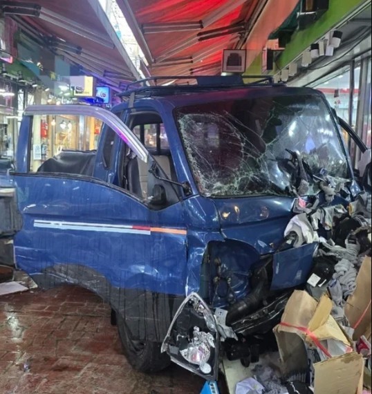 guney korede arac pazara daldi 2 olu 18 yarali 1 wzWzaDFs