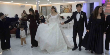 guney-koreden-is-icin-geldigi-turkiyeye-damat-oldu-tRDtSeih.jpg