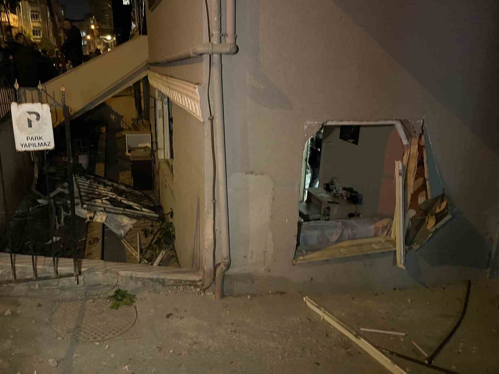 gungorende binadaki patlamada yasli cift yaralandi 4 9lw74PCN