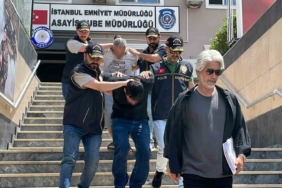 Polisi karşısında görünce motosikleti bırakıp kaçtı 2 thumbnail