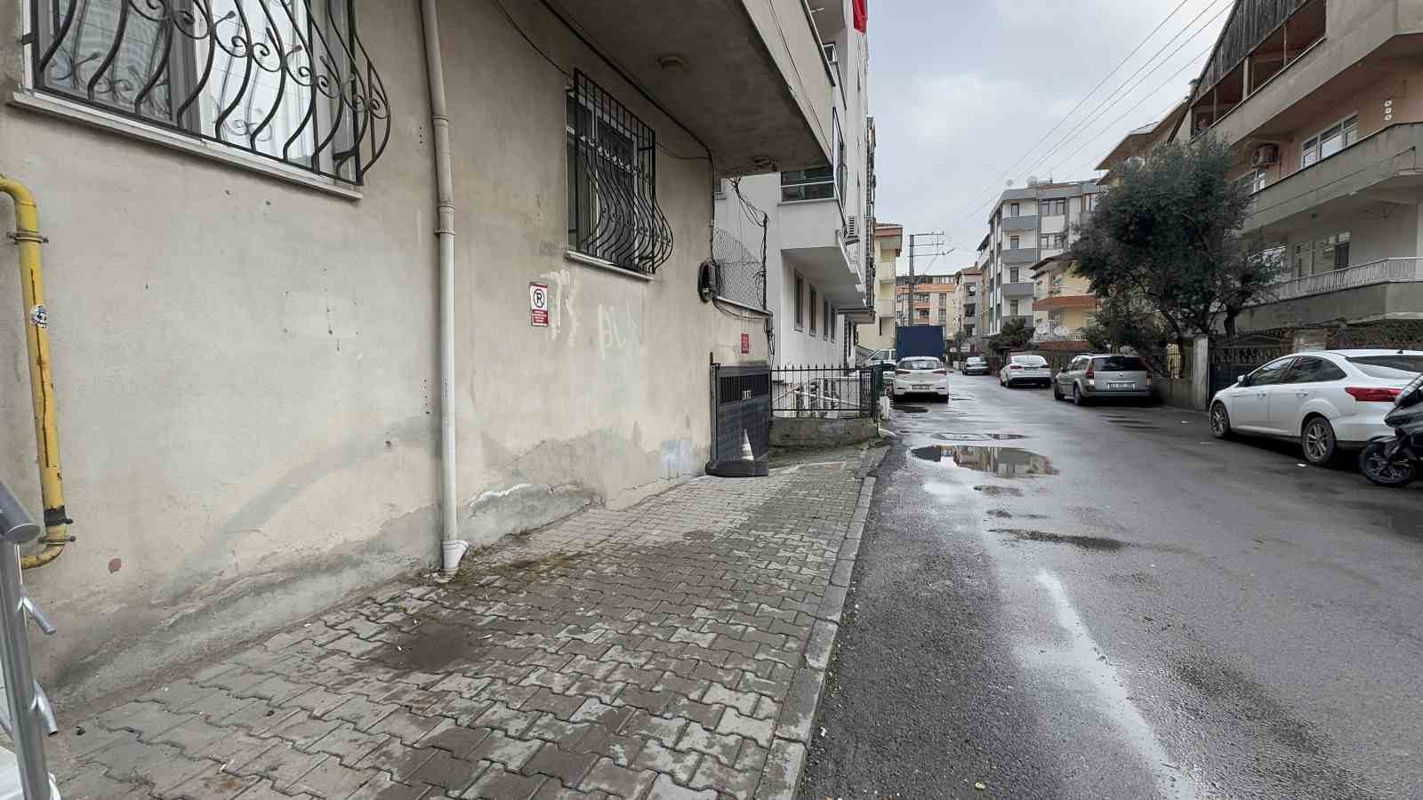 gupegunduz hirsizlik iki kadin dev panelleri cekceke yukleyip goturdu 5 VDqHqkVs