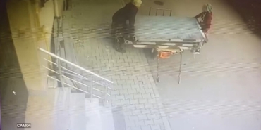 gupegunduz-hirsizlik-iki-kadin-dev-panelleri-cekceke-yukleyip-goturdu-YpW8WnqL.jpg