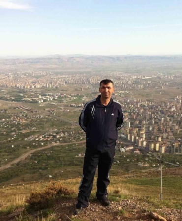 gurcistanda-dusen-askeri-ucakta-sehit-olan-astsubay-ozcanin-ailesine-aci-haber-ulasti-h5j34KW5.jpg
