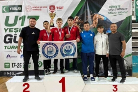 gureste-yildirim-firtinasi-wTWquTeb.jpg