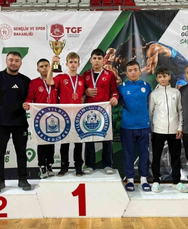 gureste-yildirim-firtinasi-wTWquTeb.jpg