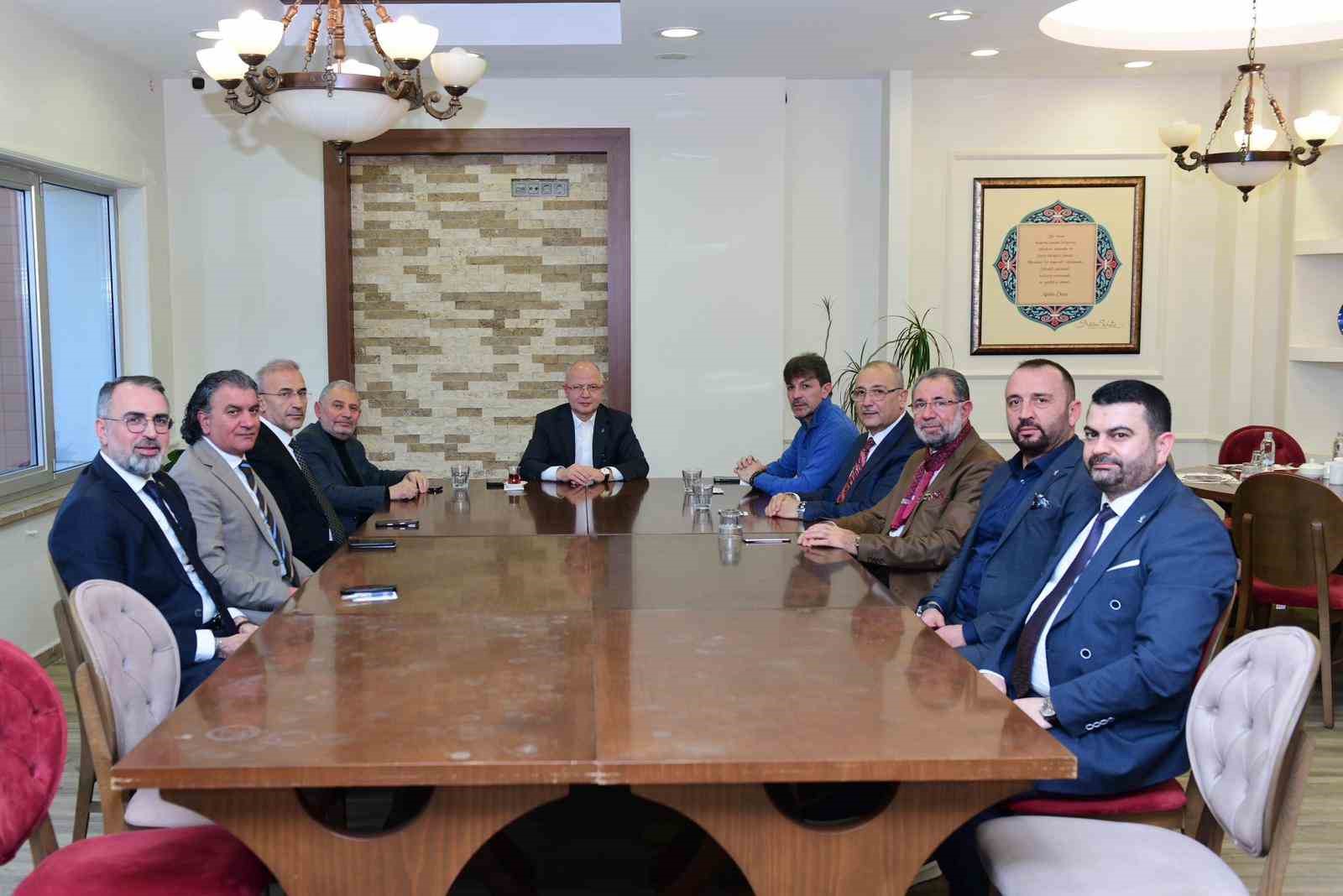 gurkandan buyuksehire sert cikis 5 VkbNNTjm