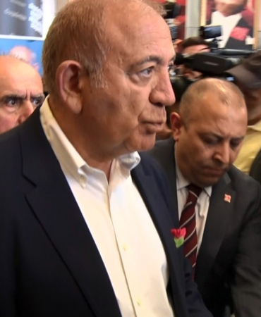 gursel-tekin-gerek-ozgur-ozel-gerek-bizler-gerek-kemal-kilicdaroglu-hepimizin-varlik-sebebi-cumhuriyet-n3qGNSkR.jpg