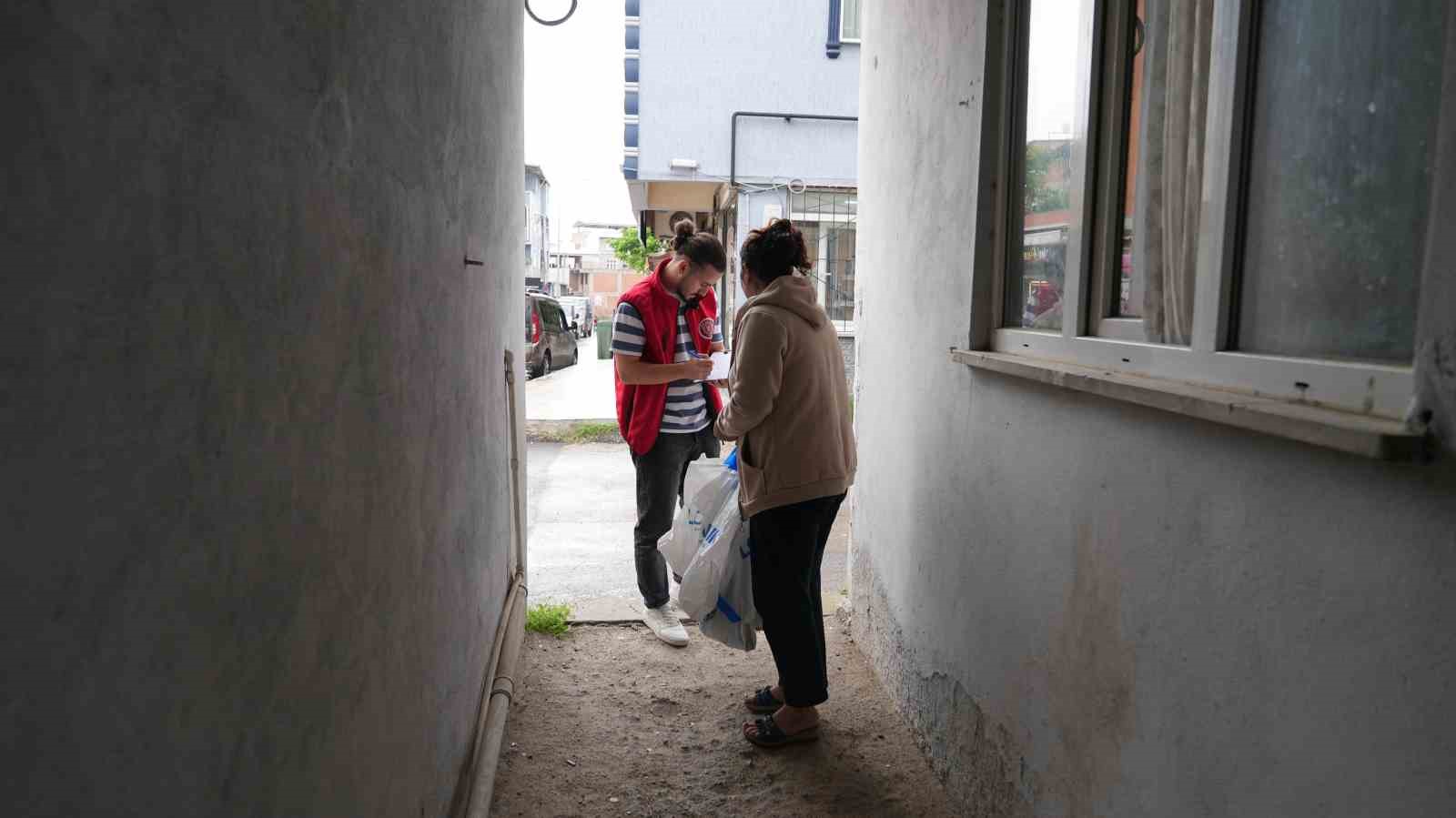 gursuda cocuklara destek buyuklere vefa 4 ApT5bK6N