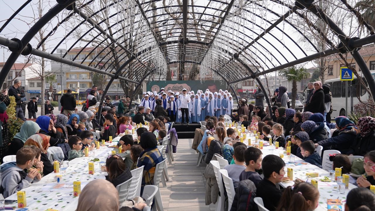 gursulu minikler tekne orucuyla iftar acti 3