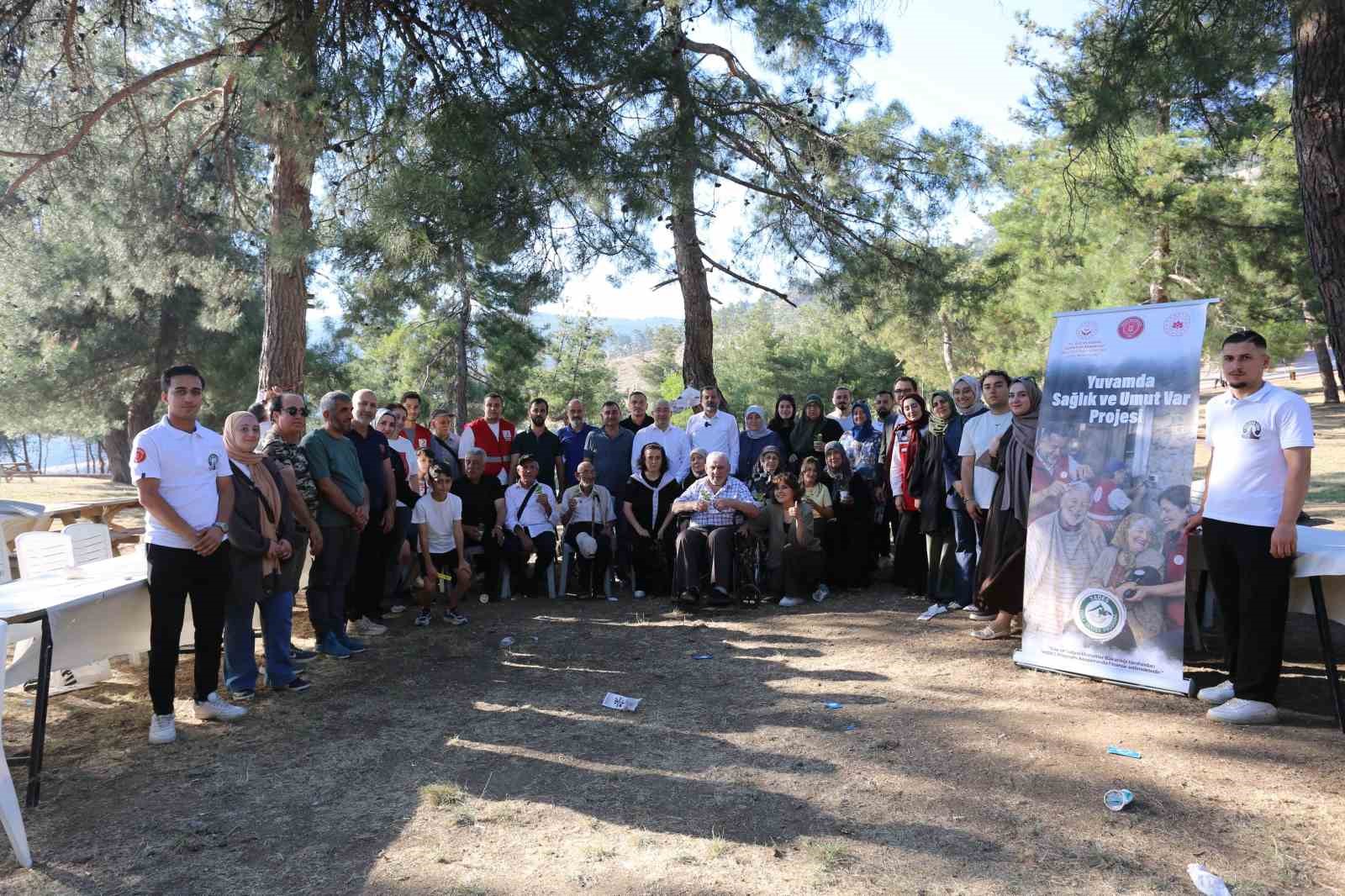 Gürsu’nun büyüklerine vefa pikniği 5 gursunun buyuklerine vefa piknigi 1 tcFspVD3