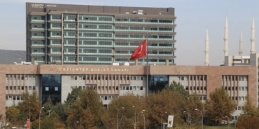 gurultu-gerekcesiyle-oldurulen-10-yasindaki-emir-baki-bayindir-cinayetinde-agirlastirilmis-muebbet-DJmP9CR7.jpg