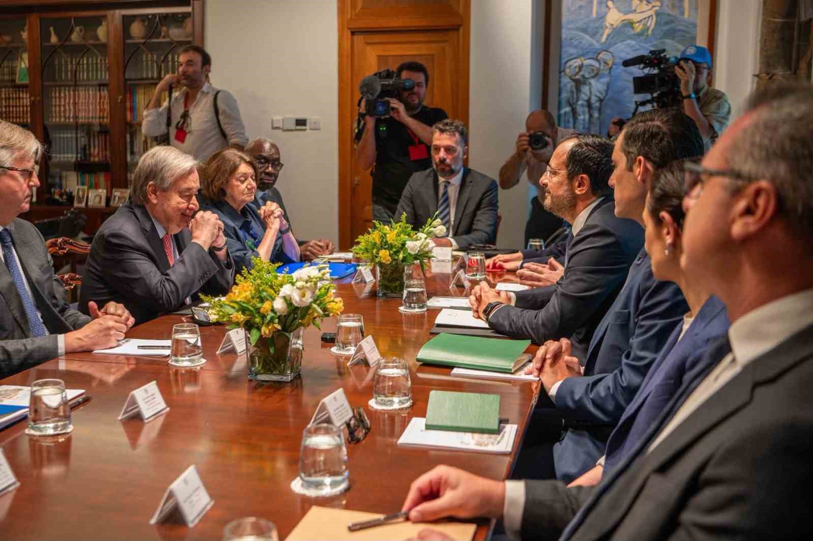 guterres guney kibris rum yonetimi lideri hristodulidis ile gorustu 1 XUJzuKy8