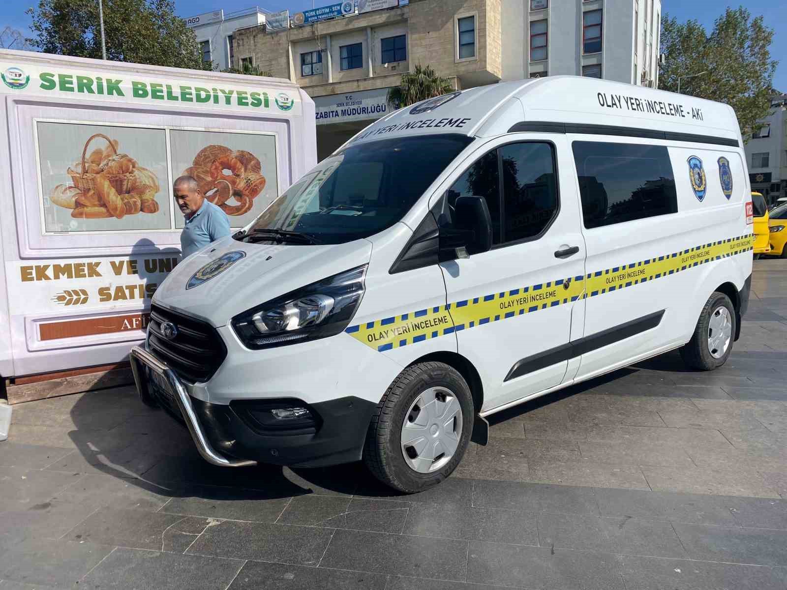 Güvenlik kamerasını etkisiz hale getirdi, kasadaki parayı ve motosikleti çalıp kayıplara karıştı 9 guvenlik kamerasini etkisiz hale getirdi kasadaki parayi ve motosikleti calip kayiplara karisti 5 OXb8yXaW