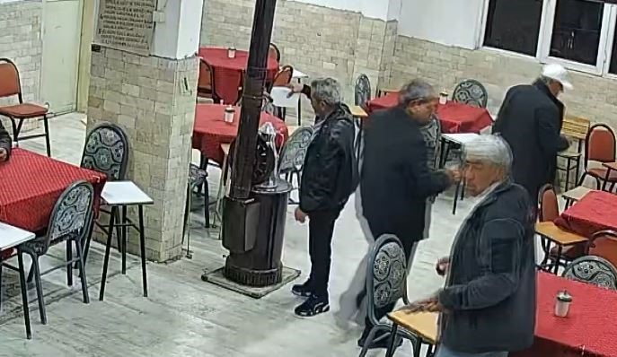 guzel kokmasi icin sobaya dokulen kolonya ortaligi savas alanina cevirdi 2 JLy34LR6
