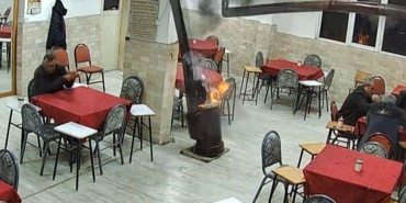 guzel-kokmasi-icin-sobaya-dokulen-kolonya-ortaligi-savas-alanina-cevirdi-gj2zNNCa.jpg