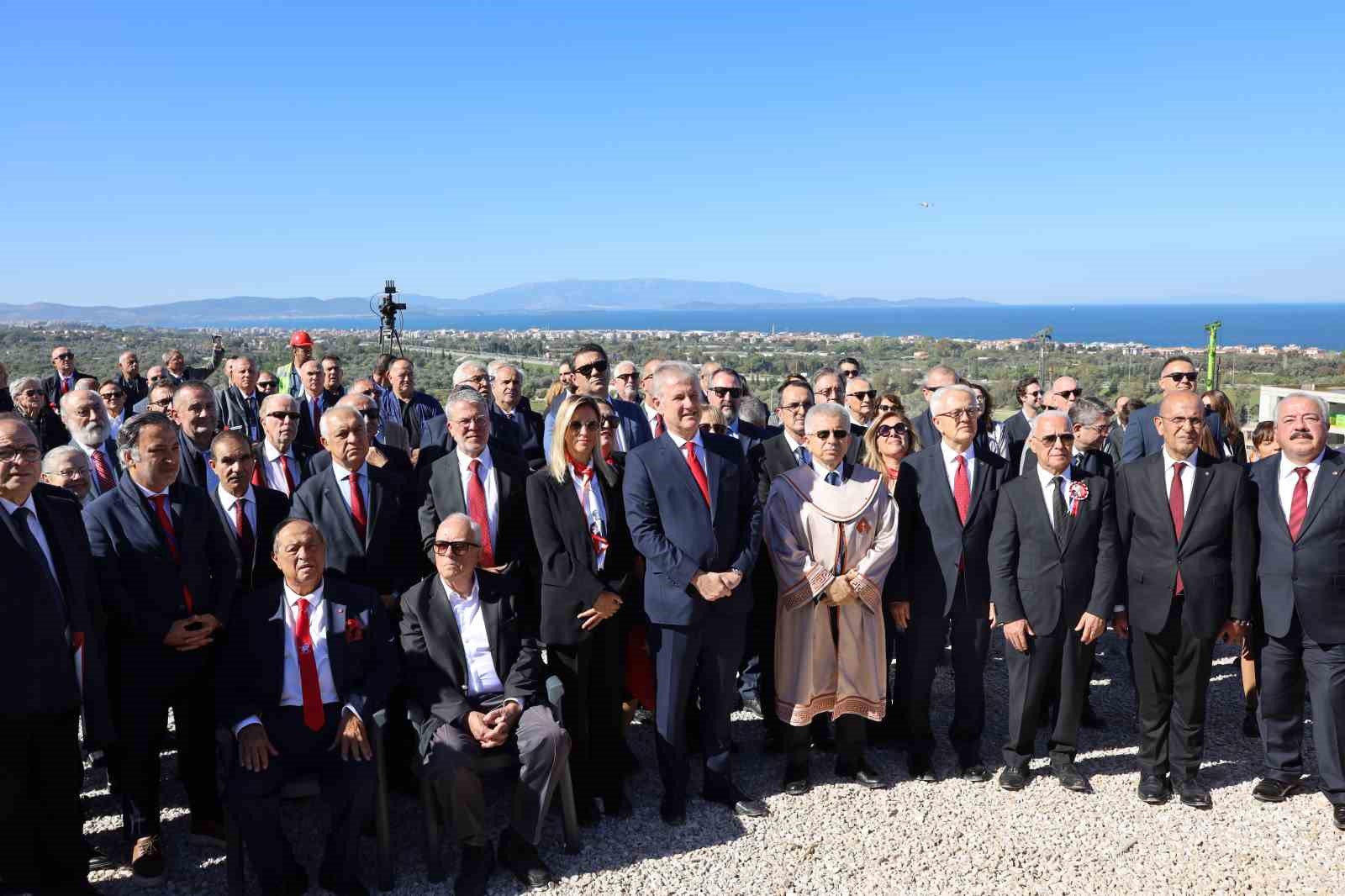 guzelbahce kampusunde cumhuriyet coskusu 1 DJ31LnAV