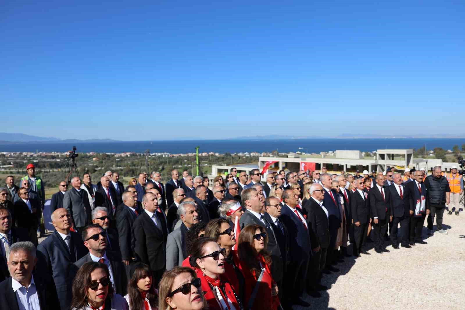guzelbahce kampusunde cumhuriyet coskusu 4 WcPOaFIM