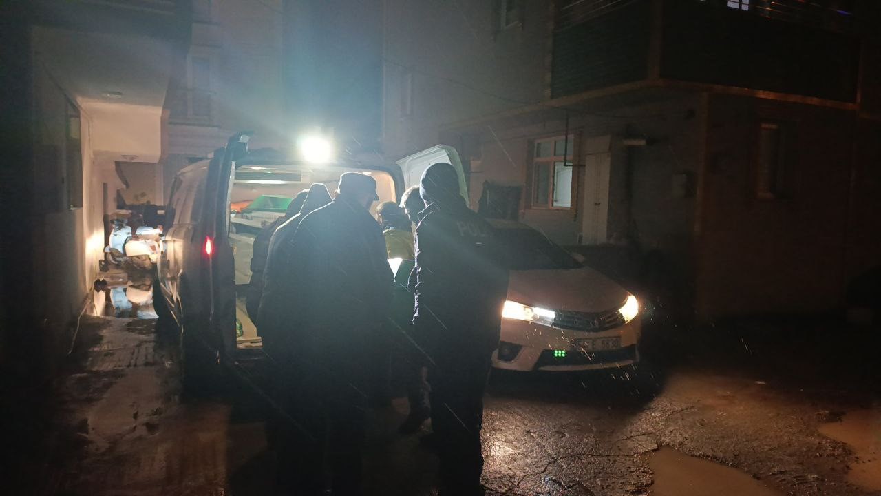haber alamadigi kardesini evde olu buldu 1 THiUOnfR