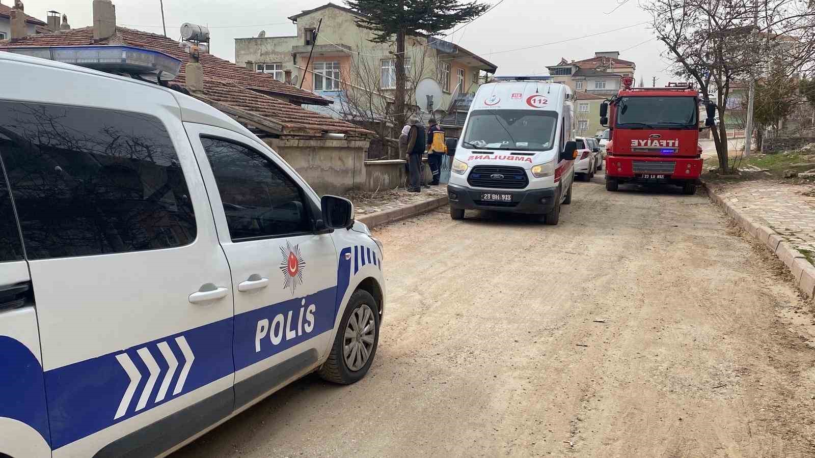 haber alinamayan yasli kadin icin ekipler seferber oldu banyoda dustugu ortaya cikti 0 gYHfeIBG