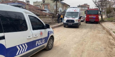 haber-alinamayan-yasli-kadin-icin-ekipler-seferber-oldu-banyoda-dustugu-ortaya-cikti-LED8YIzh.jpg