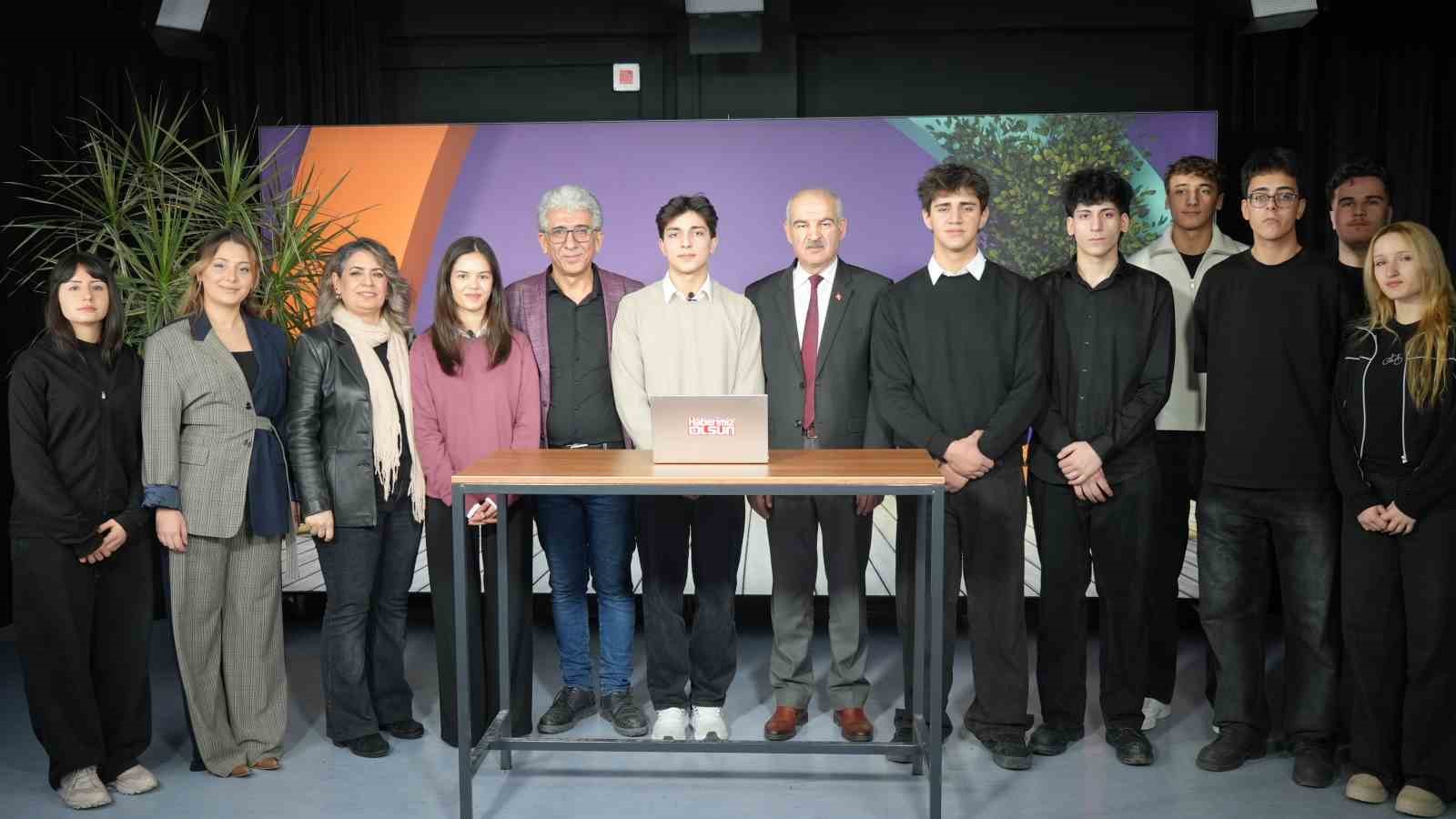 ‘Haberimiz Olsun Projesi’ kapsamında genç öğrenciler ekran karşısına çıkıyor 13 haberimiz olsun projesi kapsaminda genc ogrenciler ekran karsisina cikiyor 9 HYLtdIQS
