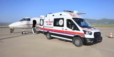 hacda-rahatsizlanan-vatandas-ambulans-ucakla-turkiyeye-getirildi-rZYYv4eH.jpg