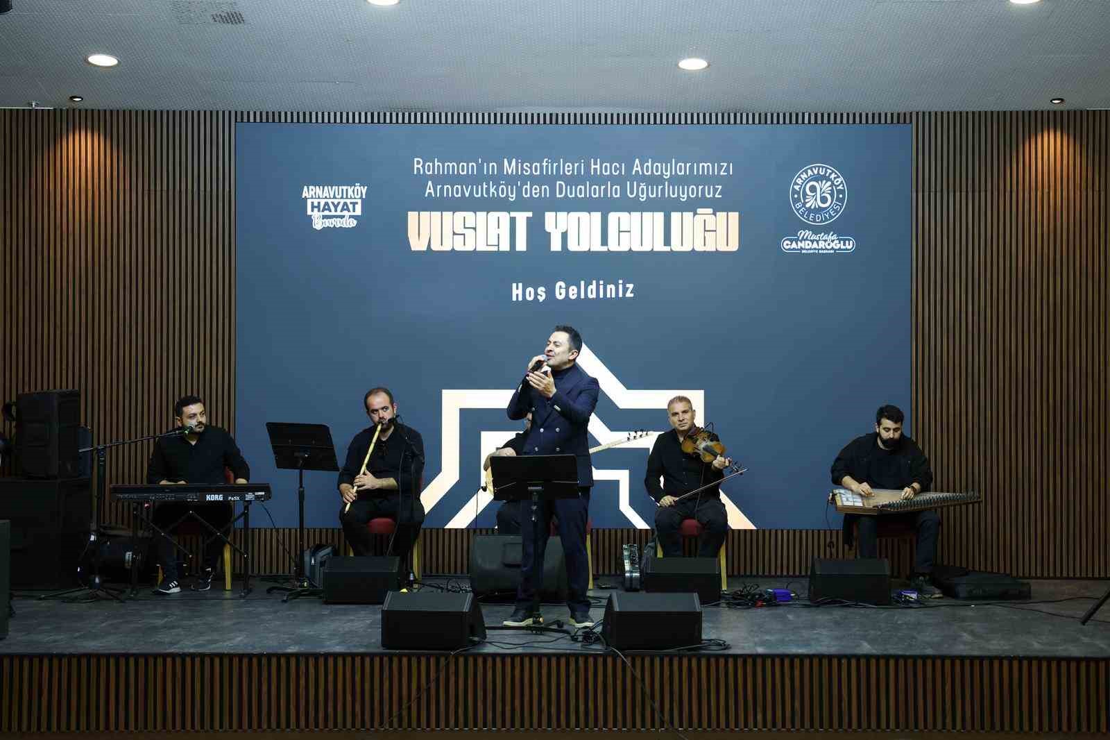 haci adaylari arnavutkoyden dualarla ugurlandi 2 MCFh7YYB