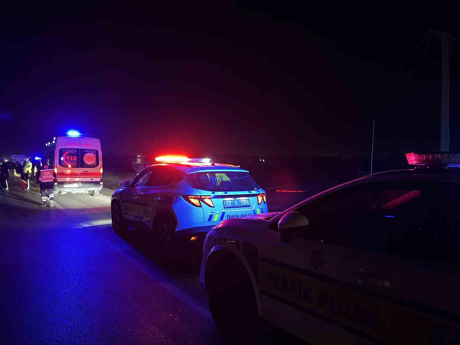 hafif ticari arac sarampole devrildi 1 olu 3 yarali 1 FjhTdtdG