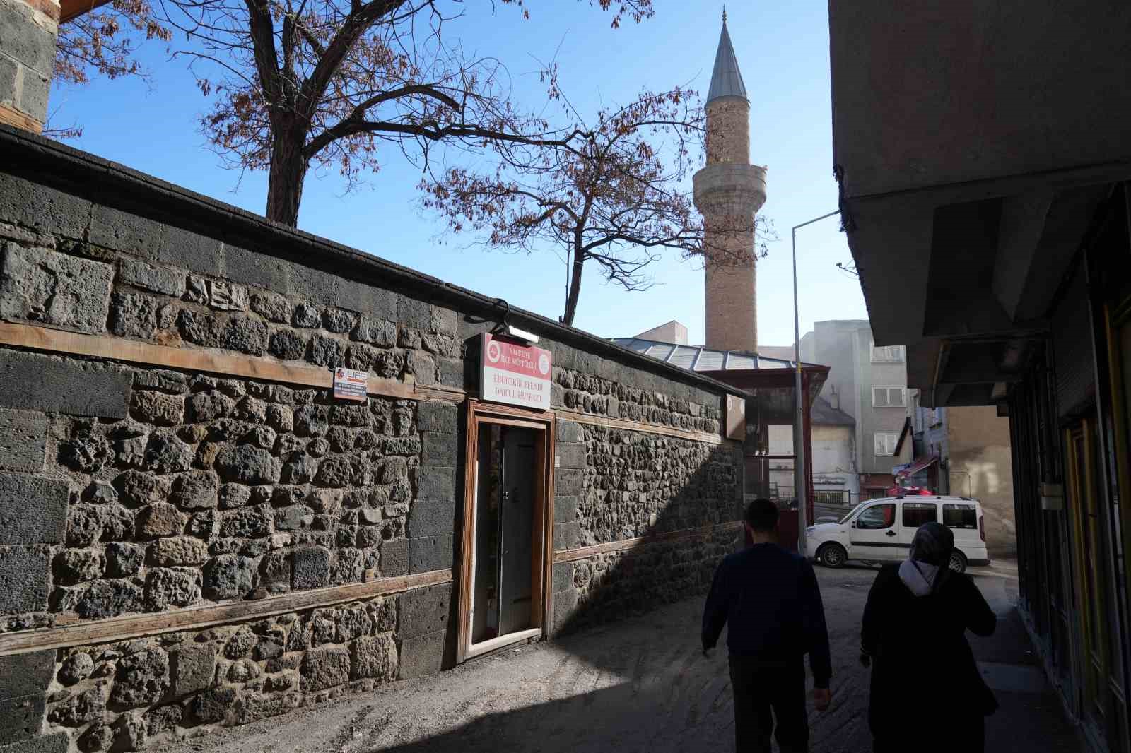 Hafızlık eğitimine Erzurum’dan örnek model 11 hafizlik egitimine erzurumdan ornek model 7 gaffJcBW