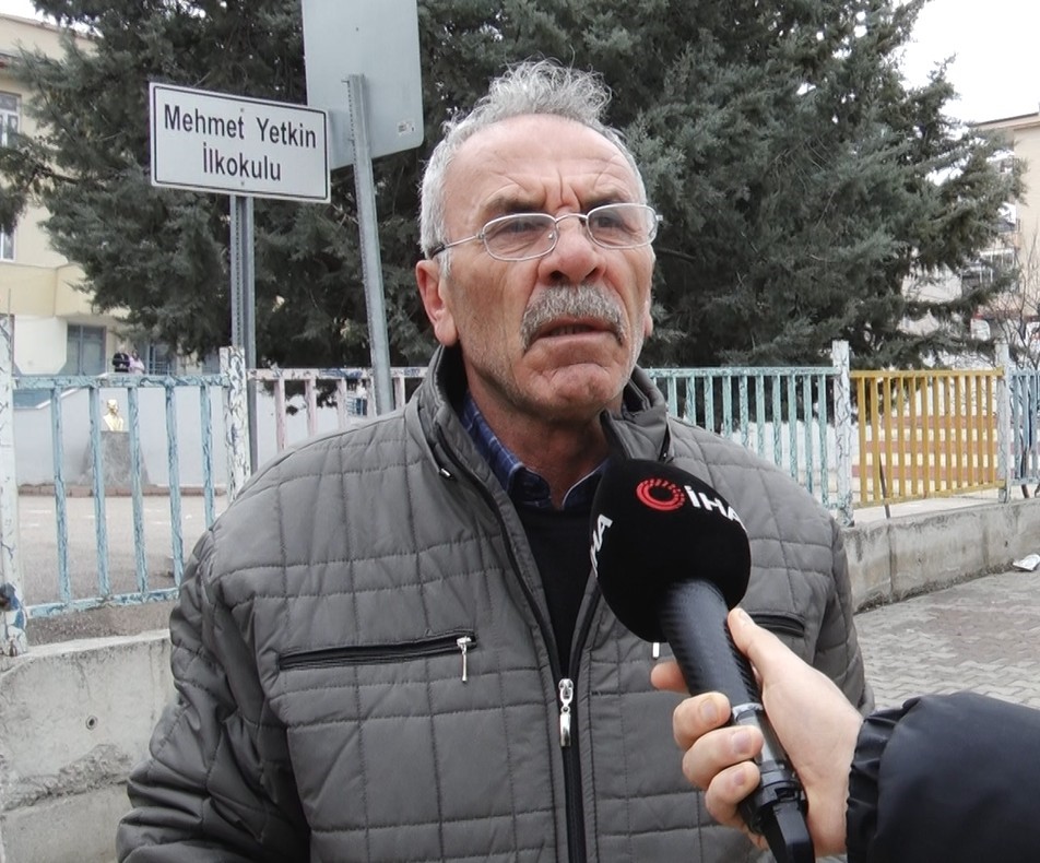 hafriyat kamyonunun uzerinden gectigi kadin agir yaralandi 3 h2sspiOA