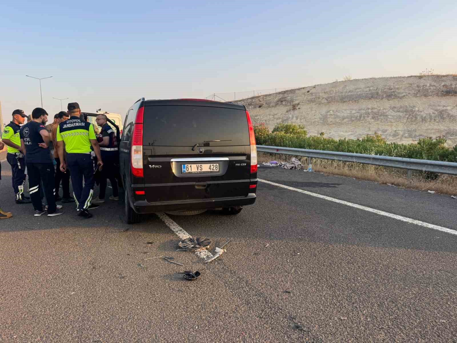 Hafta sonu gezisi facia ile sonuçlandı: 2 ölü, 8 yaralı 10 hafta sonu gezisi facia ile sonuclandi 2 olu 8 yarali 6 zQD6z1ju