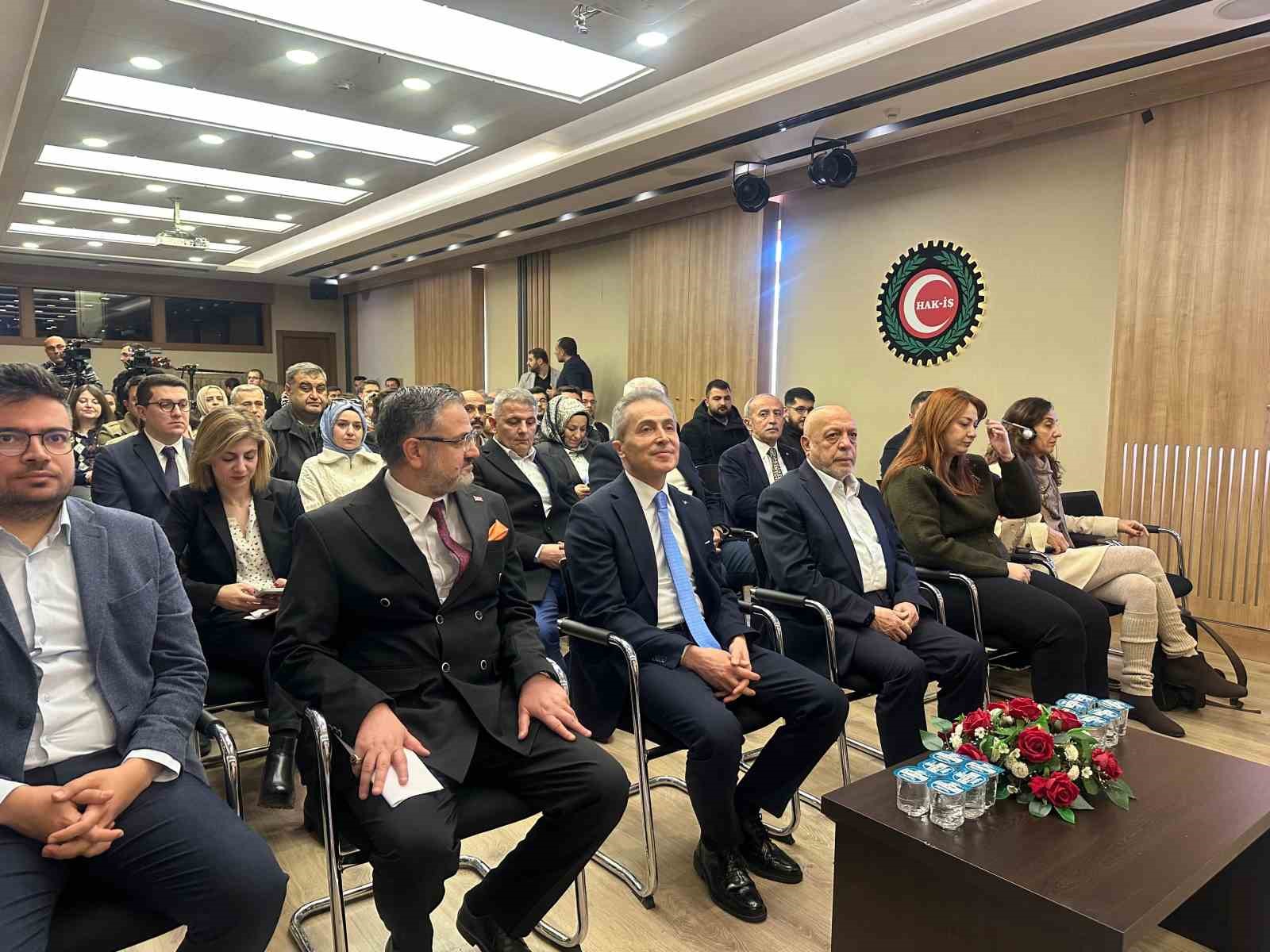 hak is baskani arslan gocmenlerin haklarini bu ulkenin yurttaslarinin haklariyla esitleyene kadar mucadelemizi surdurecegiz 1 3nWpbwrZ