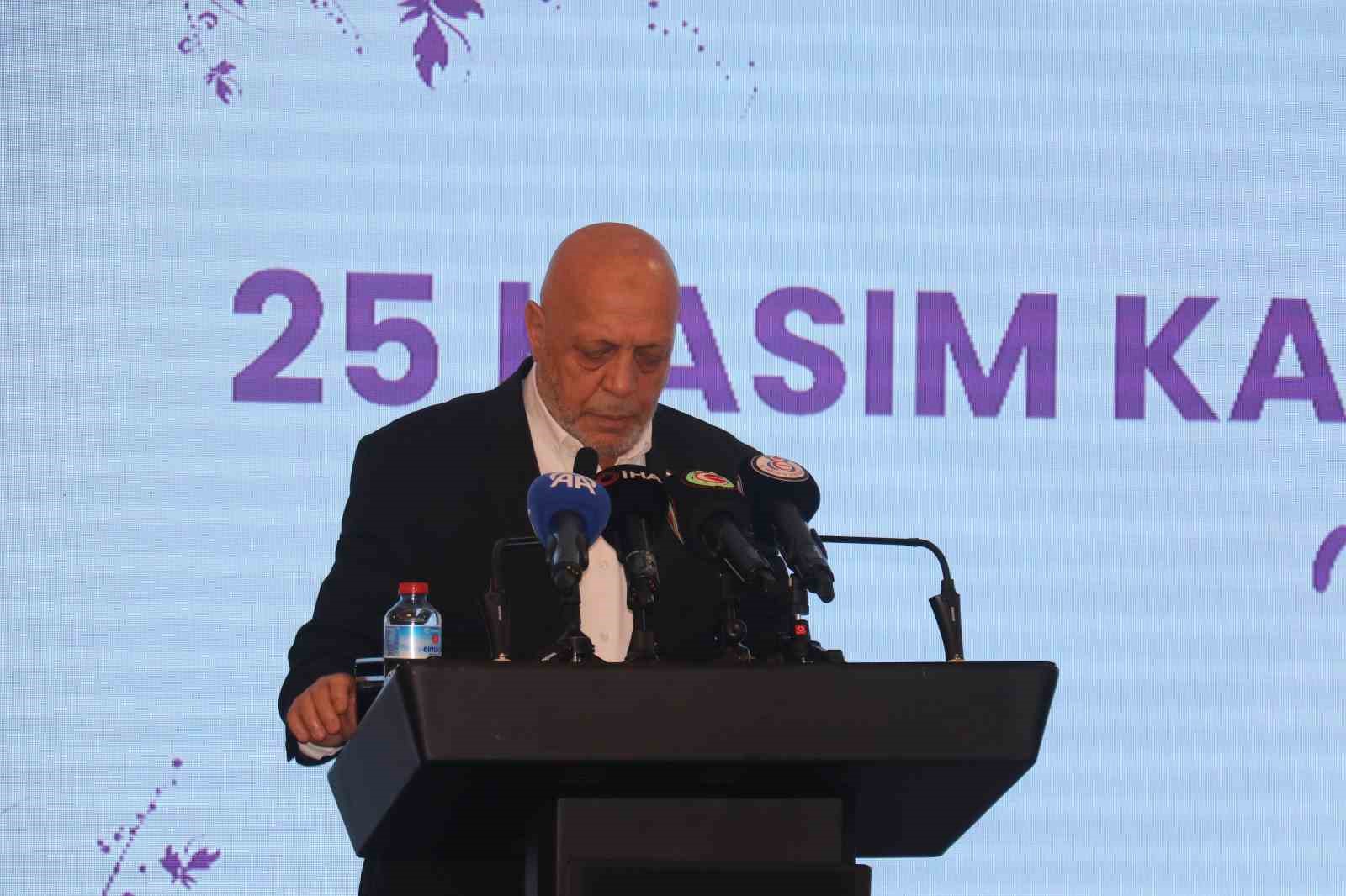 HAK-İŞ Genel Başkanı Arslan: "Bizim mücadelemiz çalışan kadın ve erkeklerin şiddete ve tacize karşı korunmasıdır" 4 hak is genel baskani arslan bizim mucadelemiz calisan kadin ve erkeklerin siddete ve tacize karsi lYHEsl4c