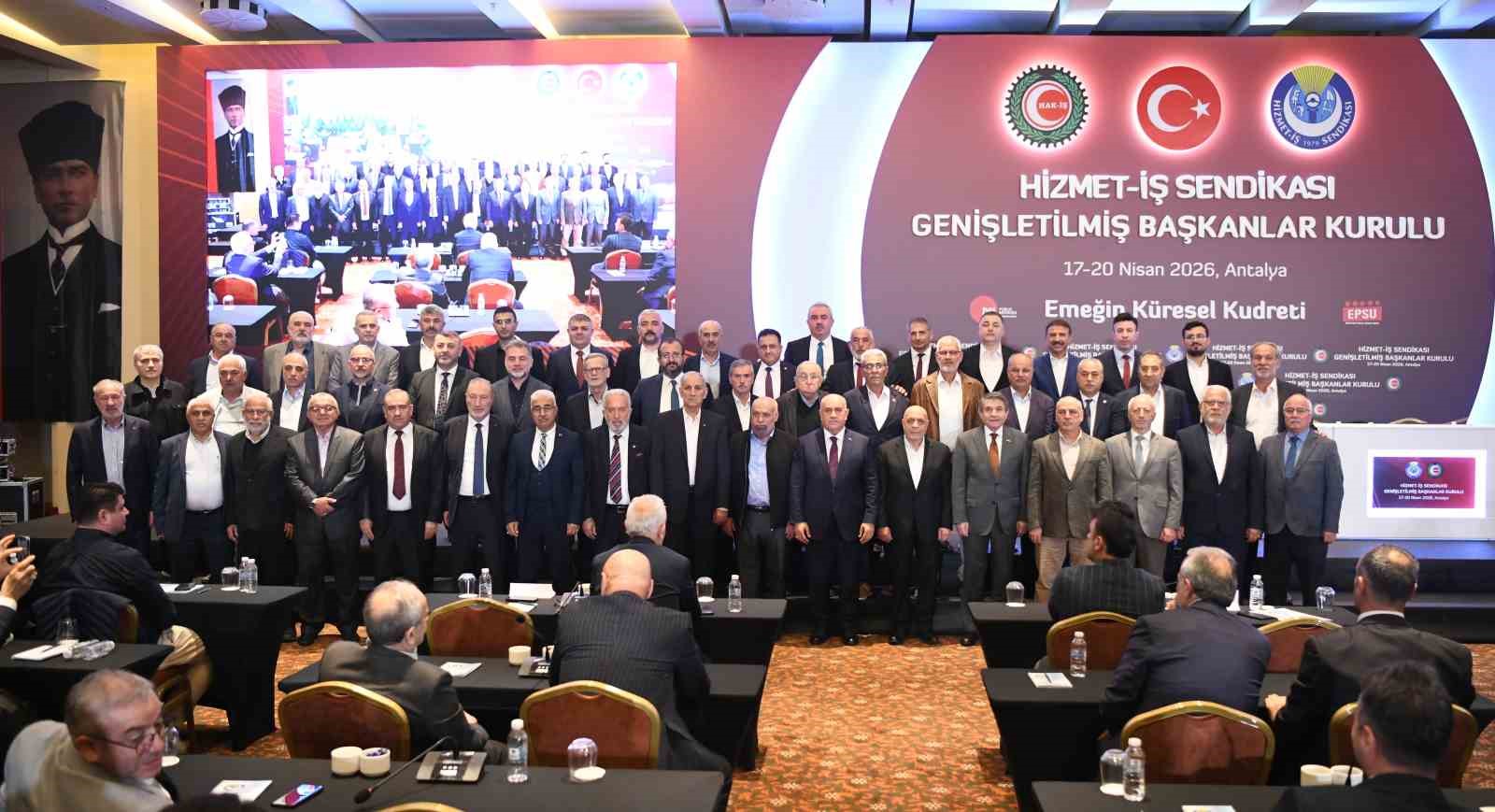 HAK-İŞ Genel Başkanı Mahmut Arslan: "Vergi sisteminin baştan sona değiştirilmesi gerekiyor" 6 hak is genel baskani mahmut arslan vergi sisteminin bastan sona degistirilmesi gerekiyor 2 bm15JVud