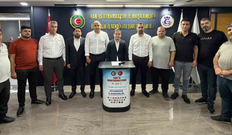hak-is-il-baskani-akuzum-bu-tarihi-direnis-bir-daha-yasanmamak-uzere-tarihin-altin-sayfalarina-fT2jKZp6.jpg