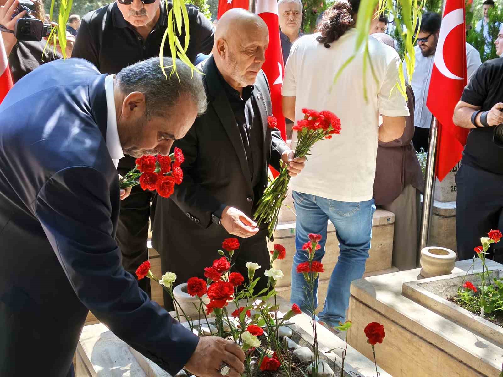 hak isten 15 temmuz sehitligine ziyaret 4 RQ5AW7bJ