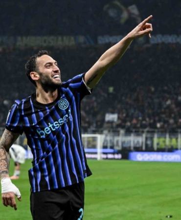 hakan-calhanoglu-atti-inter-evinde-farkli-kazandi-QGLdkJuT.jpg
