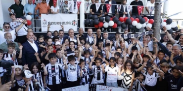 hakan-daltaban-sileli-besiktaslilarla-bulustu-pqTUlOS4.jpg
